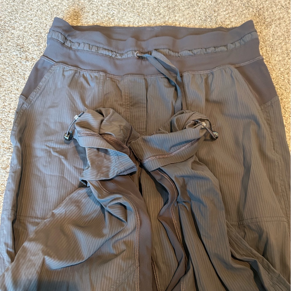 lululemon athletica Dance Studio Mid Rise Cropped Pant in Slate Grey - Picture 4 of 7